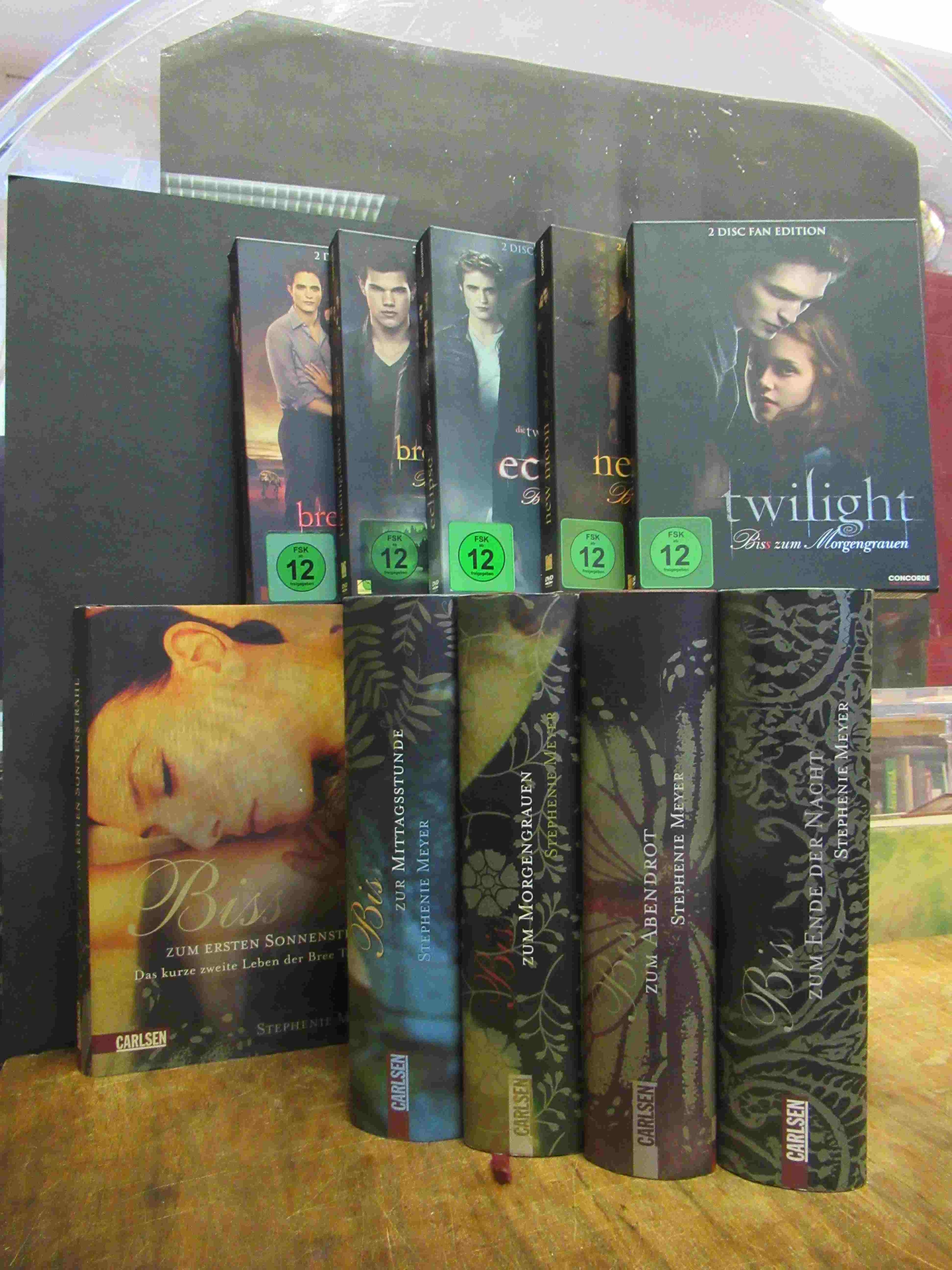 Meyer, Twilight-Saga, Konvolut: 5 Bände: Biss [bzw. Bis(s)] zum Morgengrauen / B