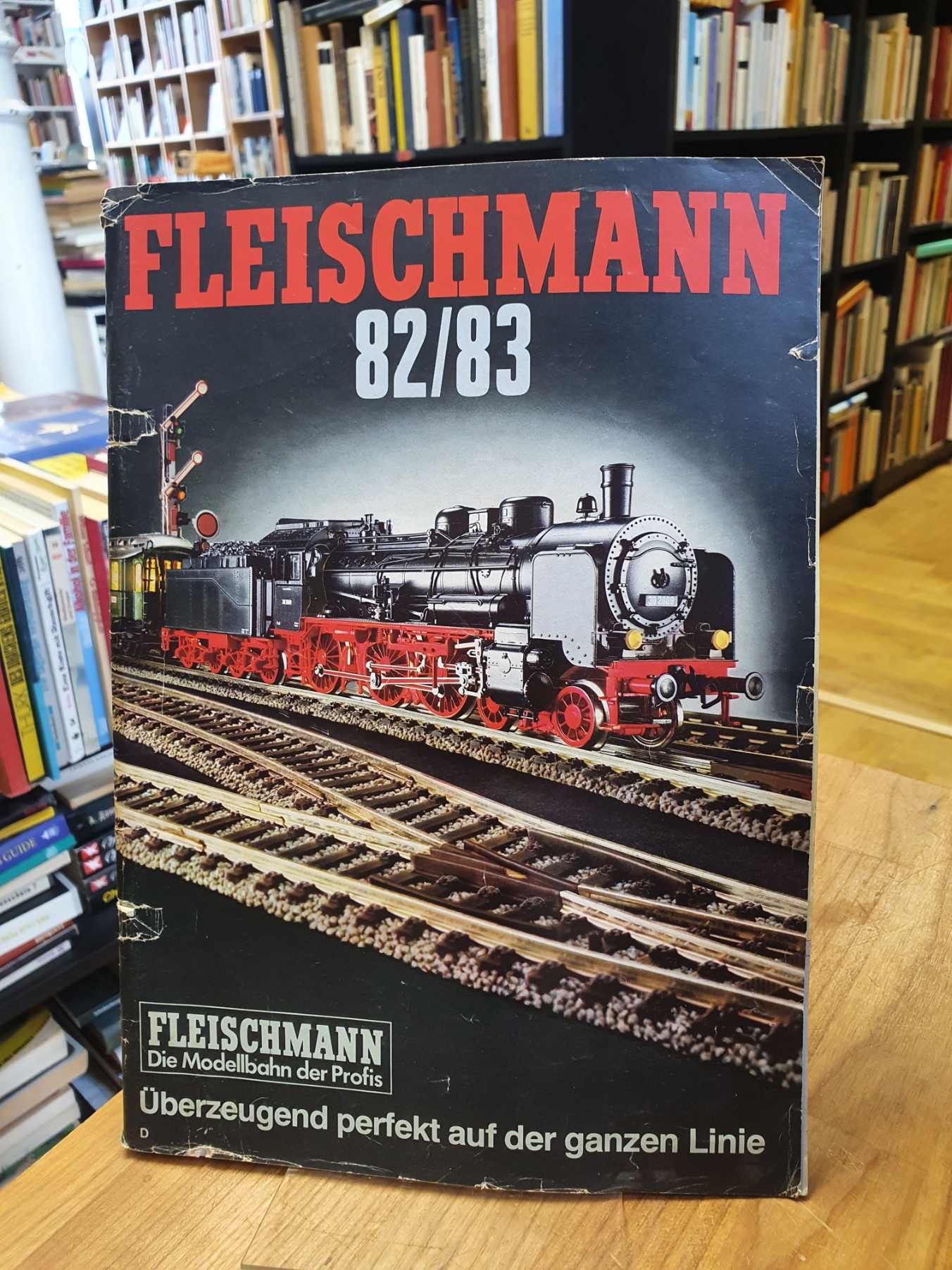 ohne Autor, Fleischmann 82/83 – Modellbahnen Gesamt-Katalog