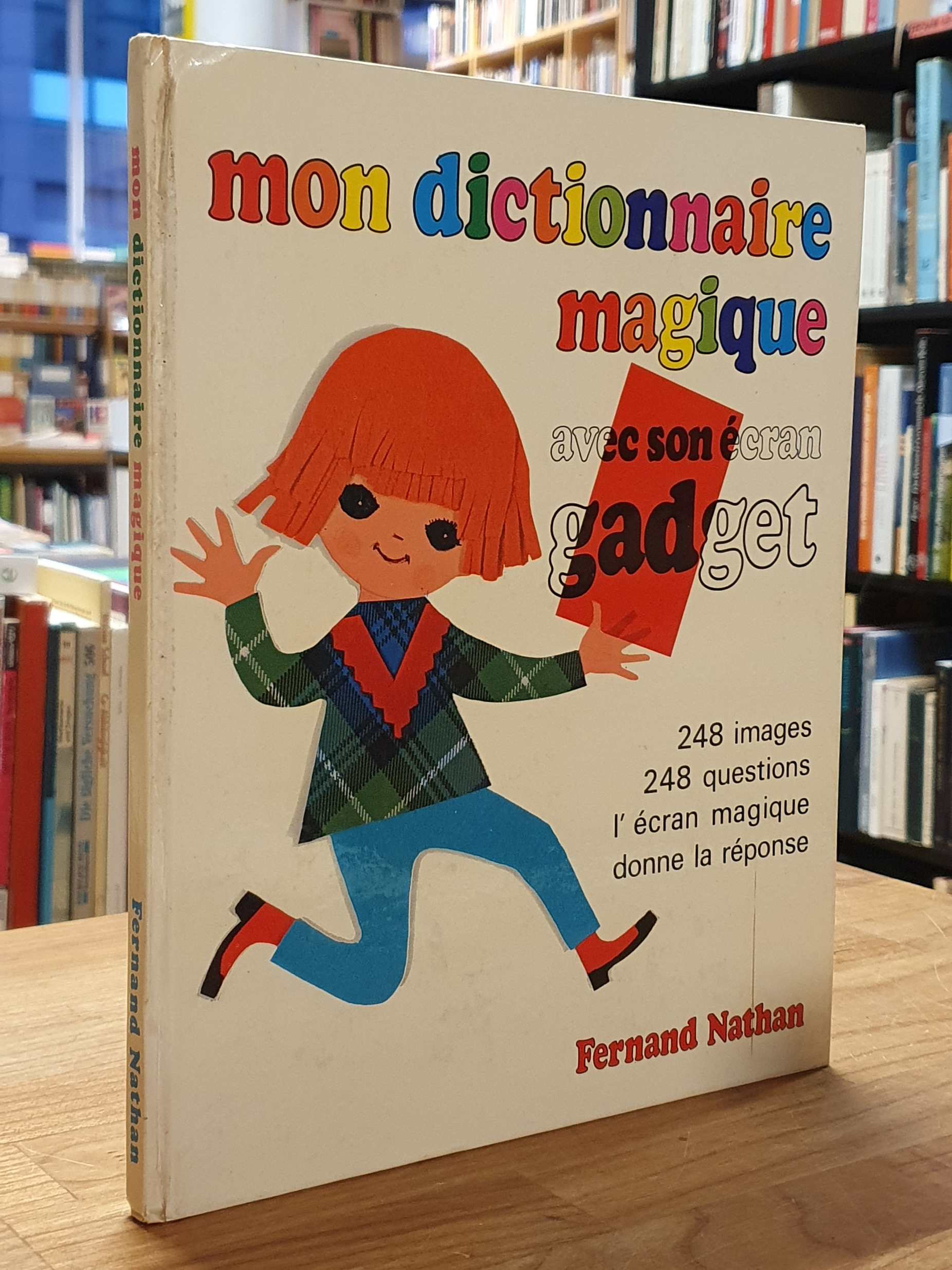 Nathan, Mon dictionnaire magique avec son écran gadget?