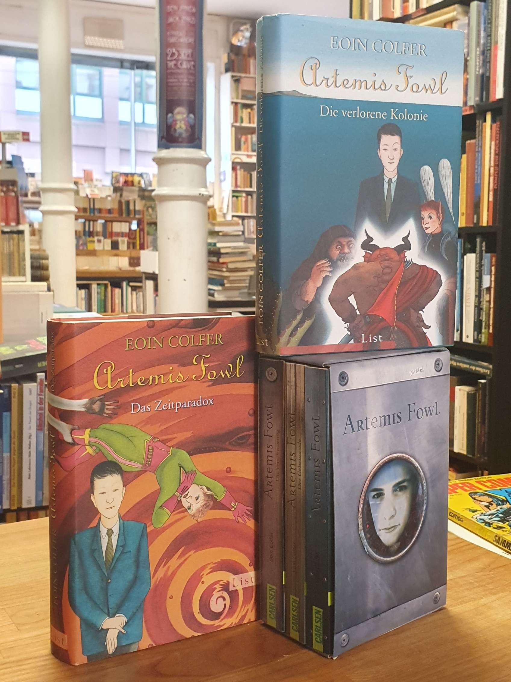 Colfer, Konvolut von 5 Bänden Artemis-Fowl: ‚Artemis-Fowl‘, ‚Die Verschwörung‘, Colfer, Konvolut von 5 Bänden Artemis-Fowl: ‚Artemis-Fowl‘, ‚Die Verschwörung‘,