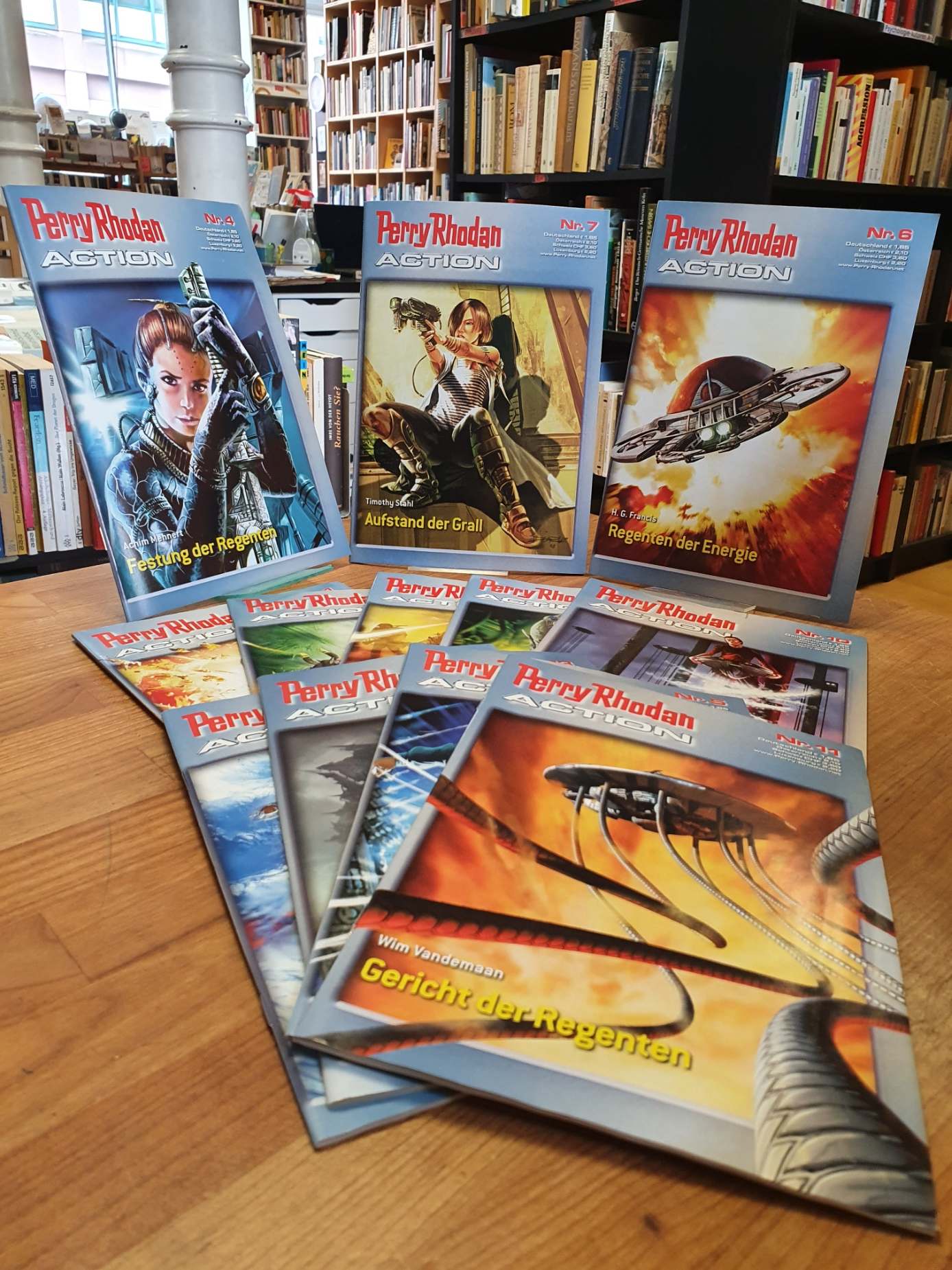 div. Autoren, Perry Rhodan – Action – Konvolut von 12 Exemplaren,