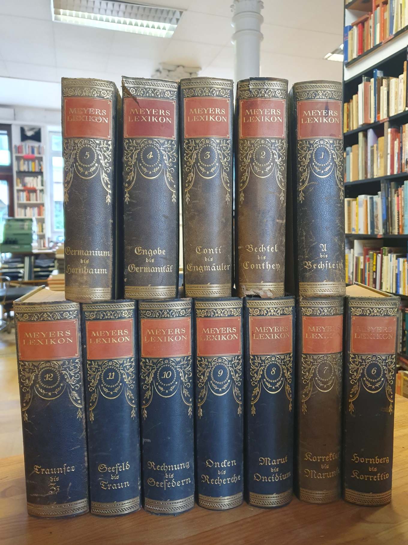 Lexikon / Meyers, Meyers Lexikon, 12 Bände (A bis Z) aber OHNE die insg. 5 Ergän Lexikon / Meyers, Meyers Lexikon, 12 Bände (A bis Z) aber OHNE die insg. 5 Ergän