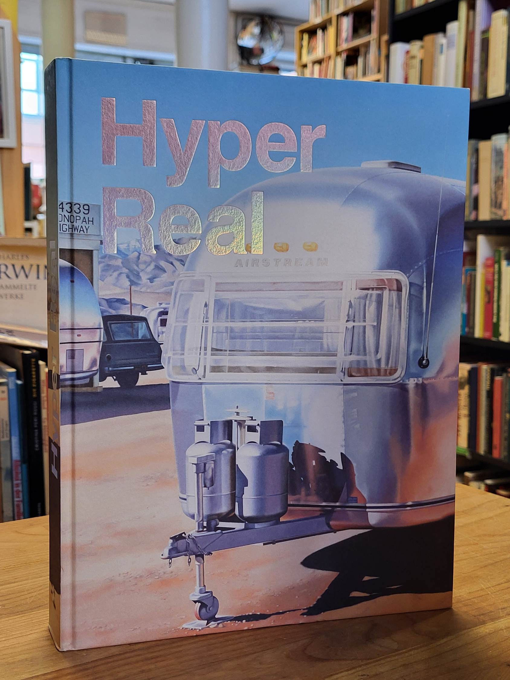 Ausstellung Hyper Real (2011 : Budapest), Hyper Real,