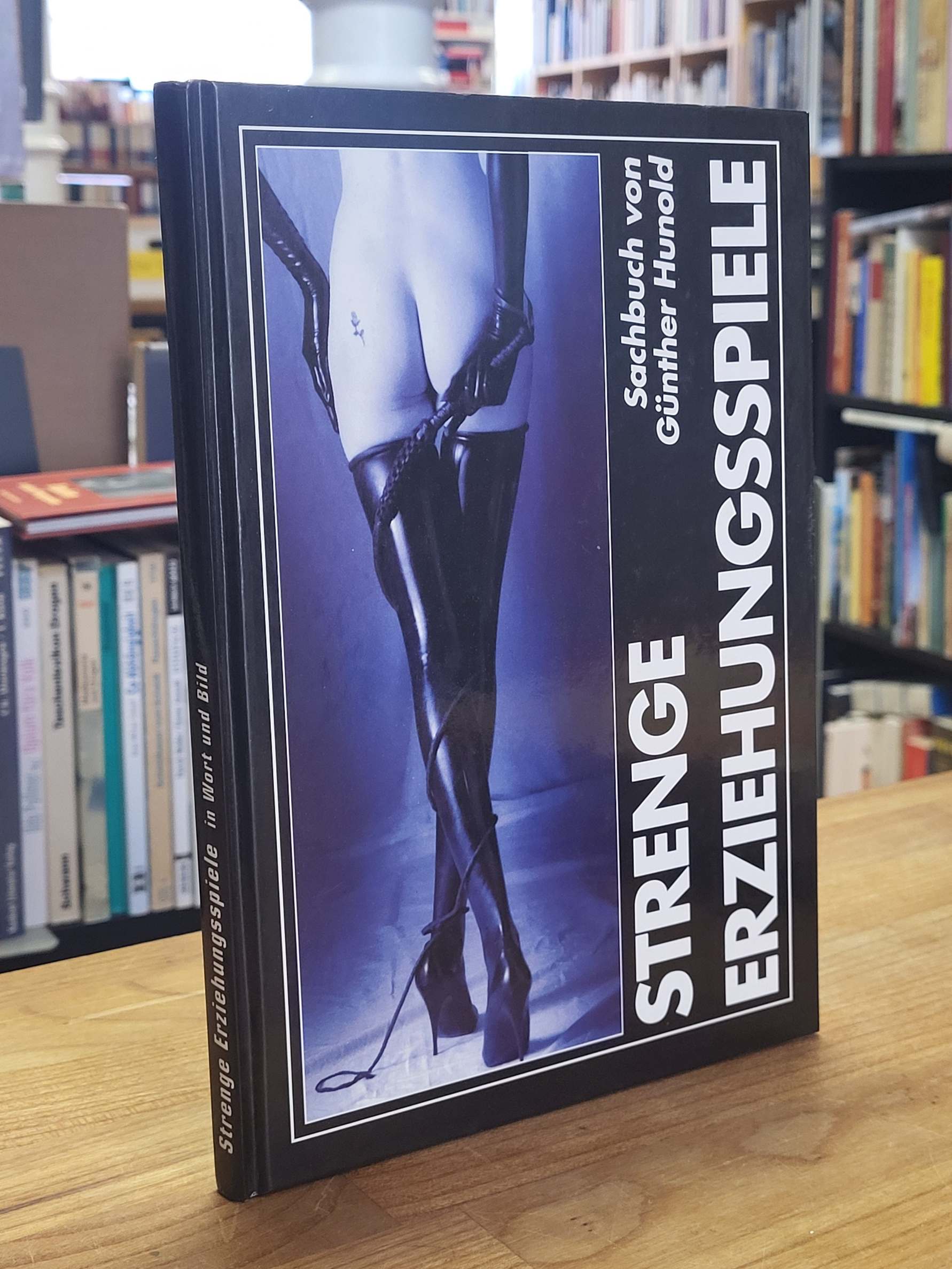 Strenge Erziehungsspiele in Wort und Bild = Tough educational games in words and