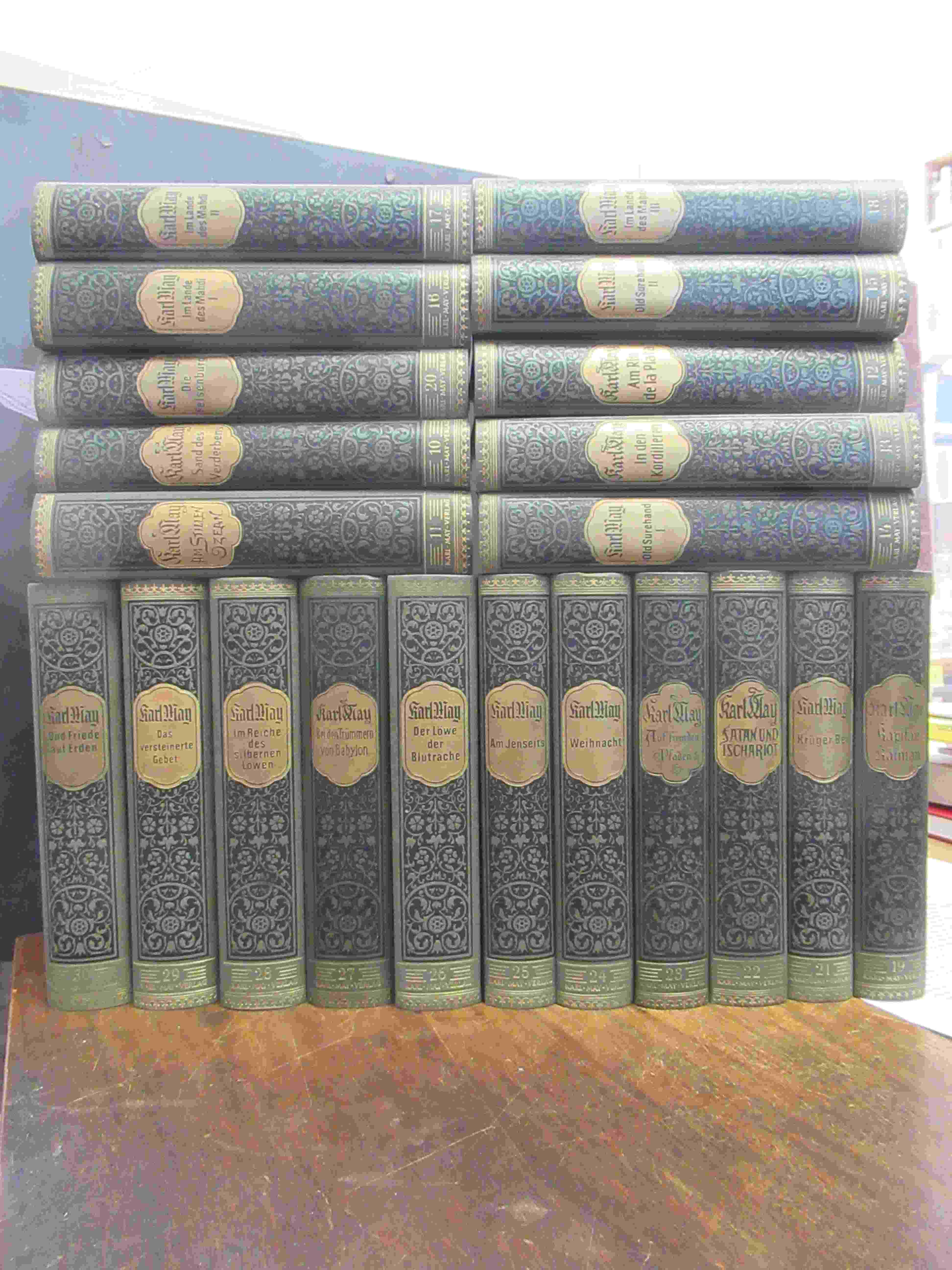 May, Gesammelte Werke, Band 10 bis 30 (die echten grünen Bände), Konvolut von i May, Gesammelte Werke, Band 10 bis 30 (die echten grünen Bände), Konvolut von i