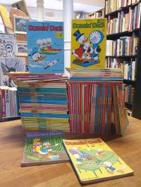 Disney, Konvolut von 72 Bänden ″ Walt Disneys Donald Duck (auch: Donald Duck Tas